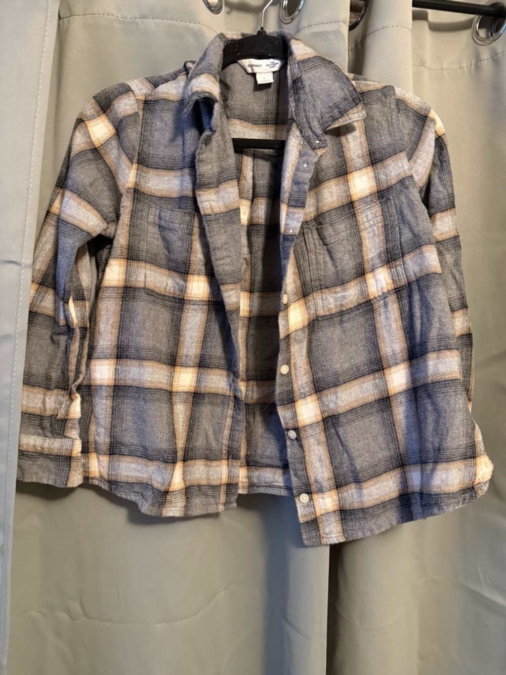 Old Navy Plaid Button-Down Shirt - Grey & Cream
